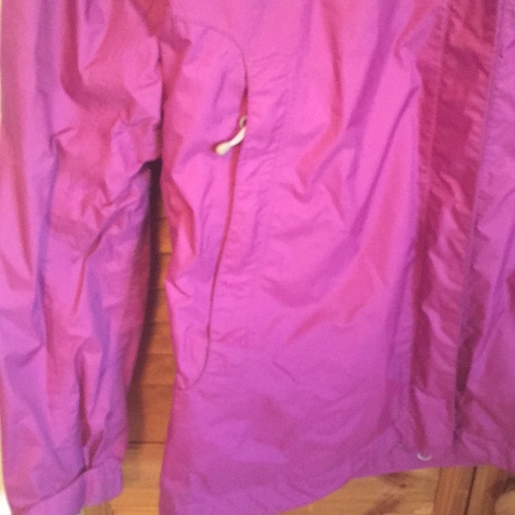 MEC rain and wind proof woman’s jacket - Picture 2 of 6